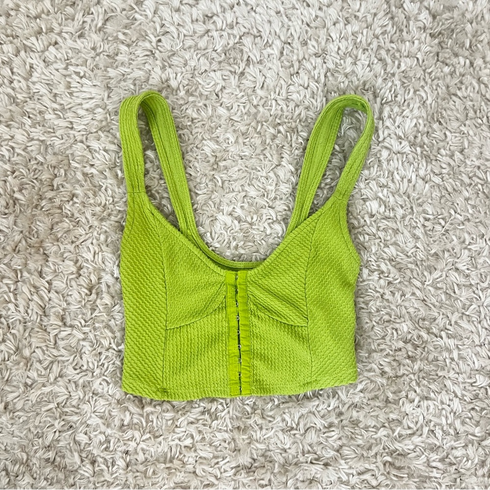 urban outfitters light green crop top size XS